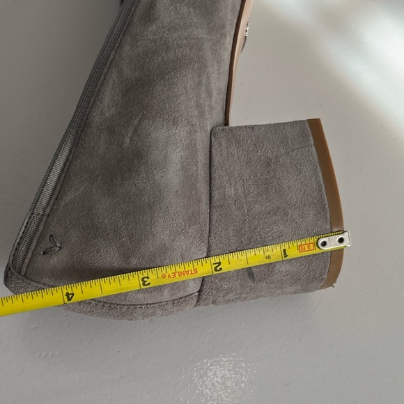 VIONIC | 9 | Suede | Natalie - Picture 13 of 13